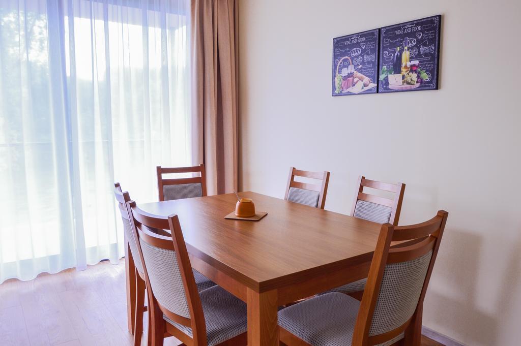 Apartmanovy Dom Krivan Bešeňová Eksteriør billede